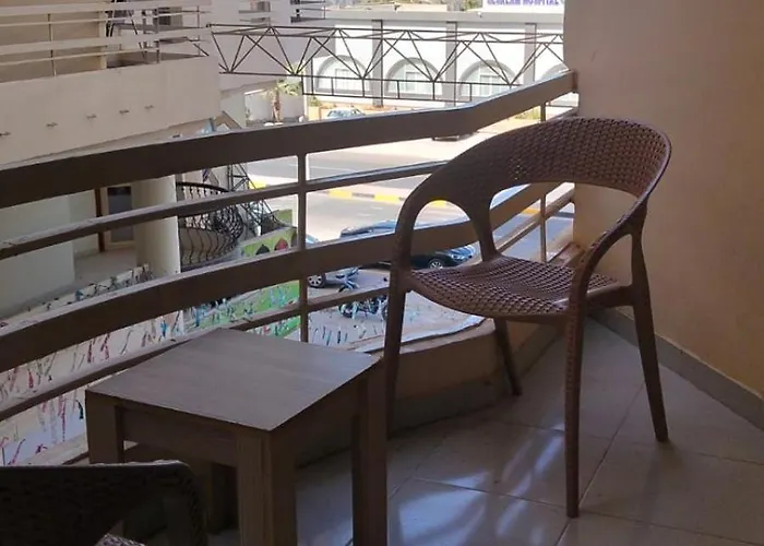 Blue Sky Arabia Apartman *